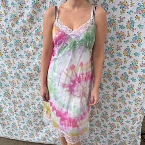 Vintage sears Upcycled ice dyed  slip size 40/ extra large